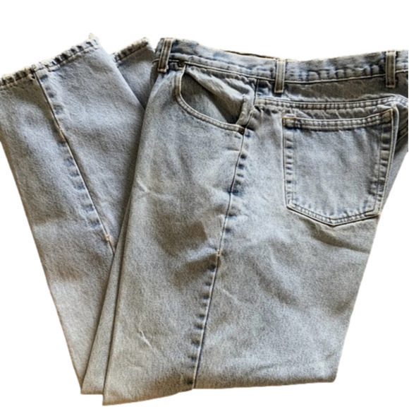 Izod Men’s Relaxed Comfort Flex Fit Blue Jeans 36X30 - Picture 1 of 9